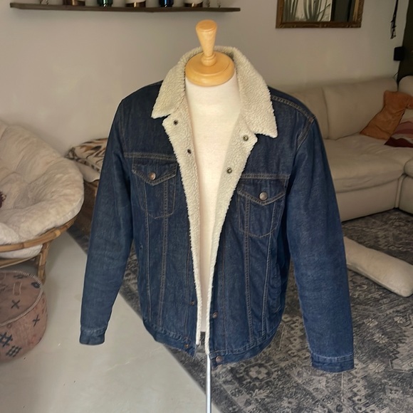 GAP Other - Men’s Gap Sherpa lined dark denim jacket L